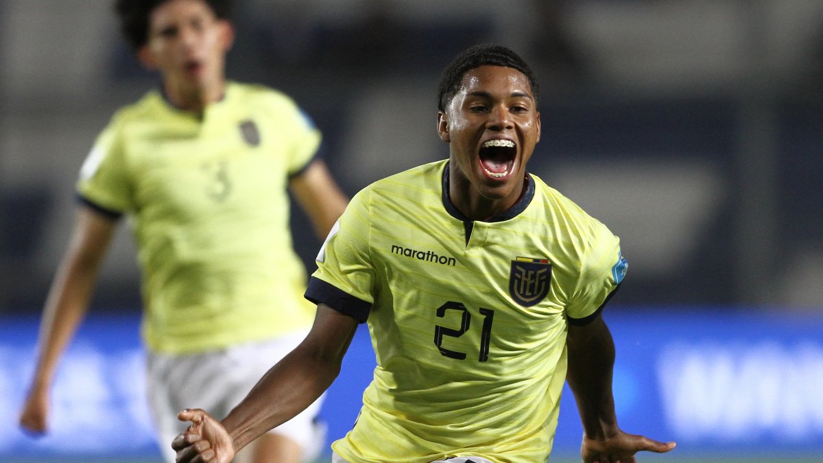 José Klinger fue el autor del triunfo de la Tricolor en el juego ante Eslovaquia. Su grito refleja el desahogo de los jugadores por la importante victoria.