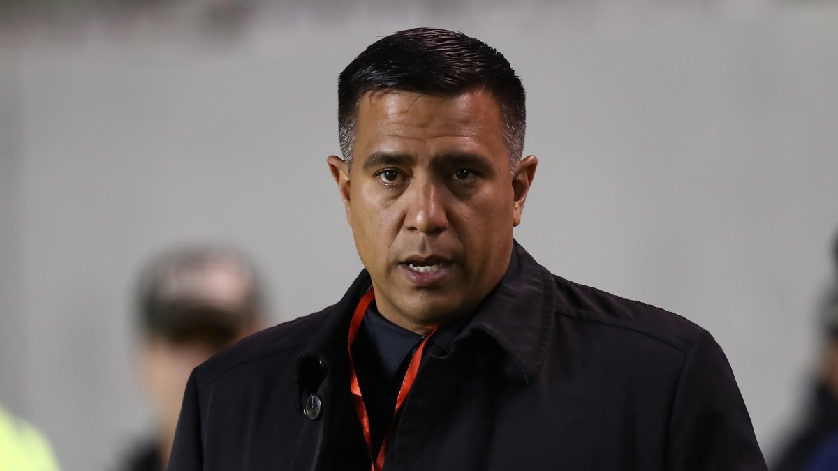 César Farías dirigirá otra vez en el fútbol ecuatoriano.