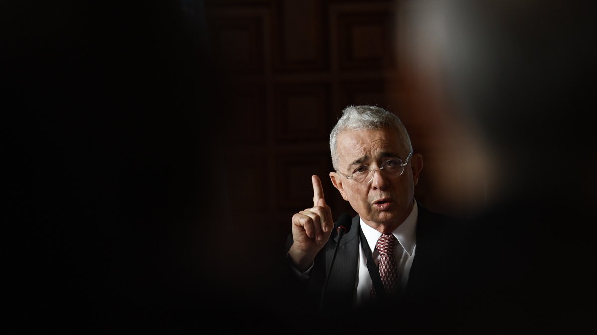 El expresidente de Colombia Álvaro Uribe en el I Foro Internacional “Iberoamérica en la mediación y resolución de conflictos internacionales”, en Valencia (España) el 9 de nero de 2023