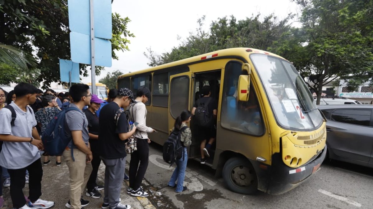 El estudiante esperaba un expreso para movilizarse cuando ocurrió el crimen