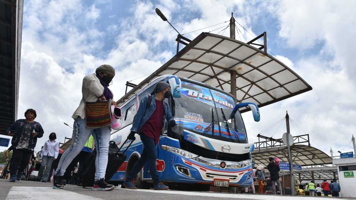 Los pasajeros que busquen desplazarse al norte del país pueden embarcar en la terminal de Carcelén en el norte de Quito.