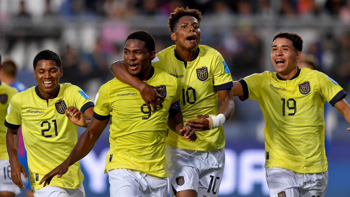 La Mini-Tri en el Mundial sub 20, desarrollado en Argentina.