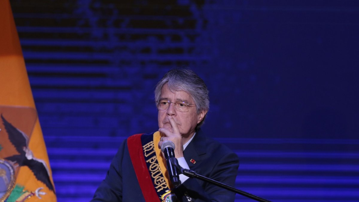 Definición. Aunque el presidente Guillermo Lasso ha dado a entender que se aleja de la reelección, su entorno señala lo contrario.