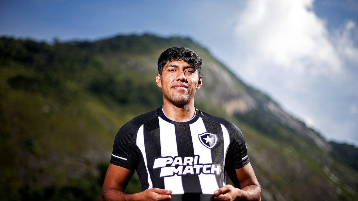 El zaguero ecuatoriano ingresó en la etapa de complemento, en la victoria 2-3 sobre el César Vallejo de su compatriota Jairo Vélez.