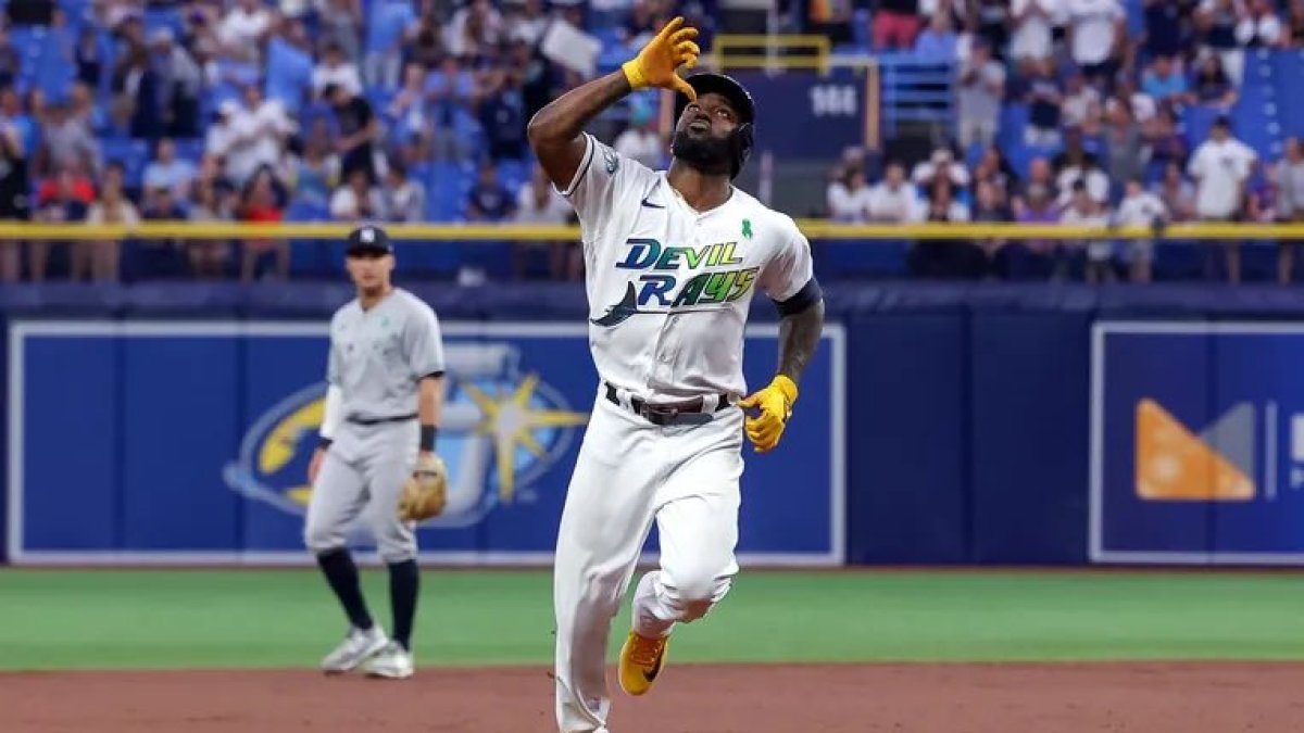 Arozarena es oriundo de Cuba pero naturalizado mexicano.