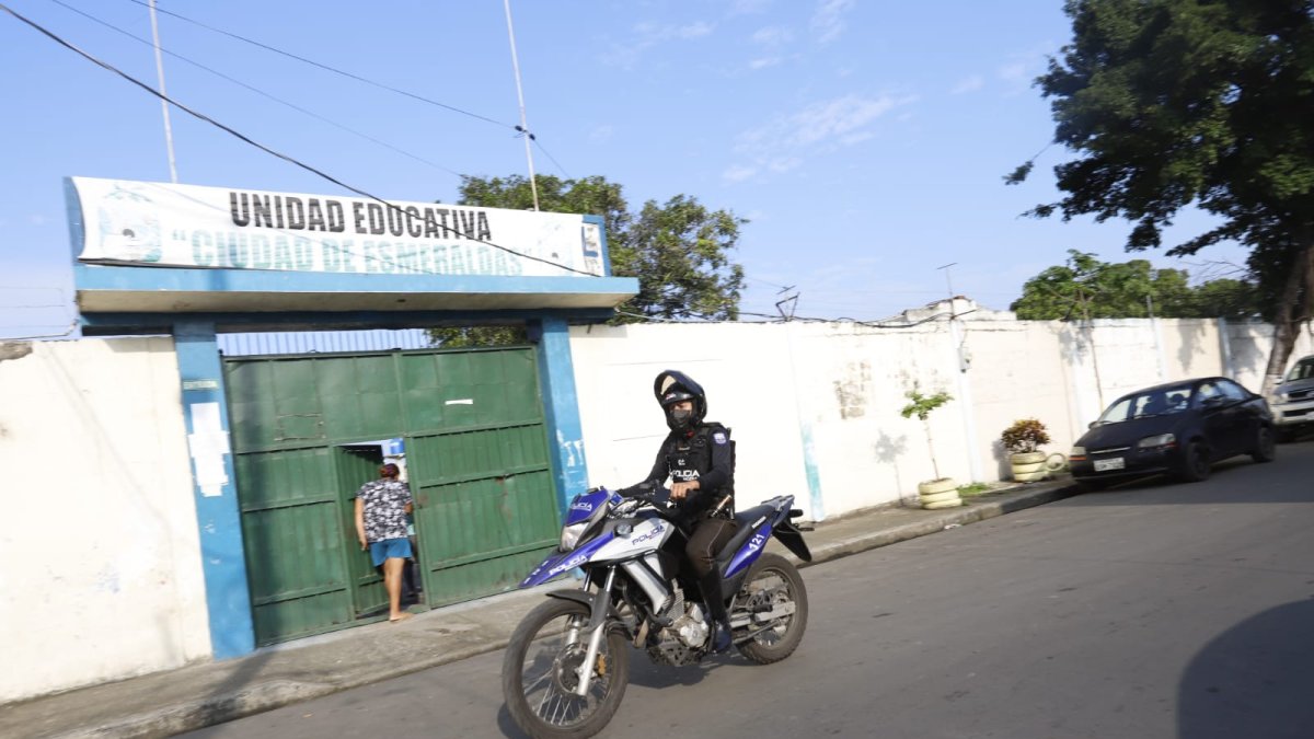 Amenaza de bomba en el colegio Ciudad Esmeraldas