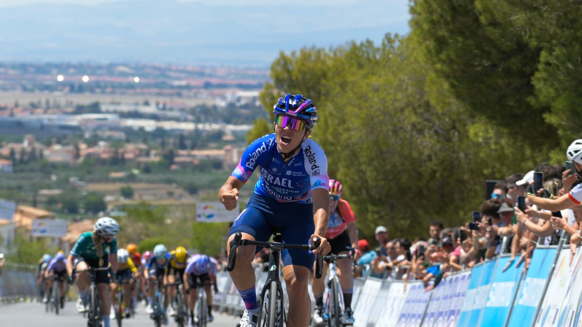 La rusa Tamara Dronova, del equipo Israel PremierTech, ganó al primera etapa.