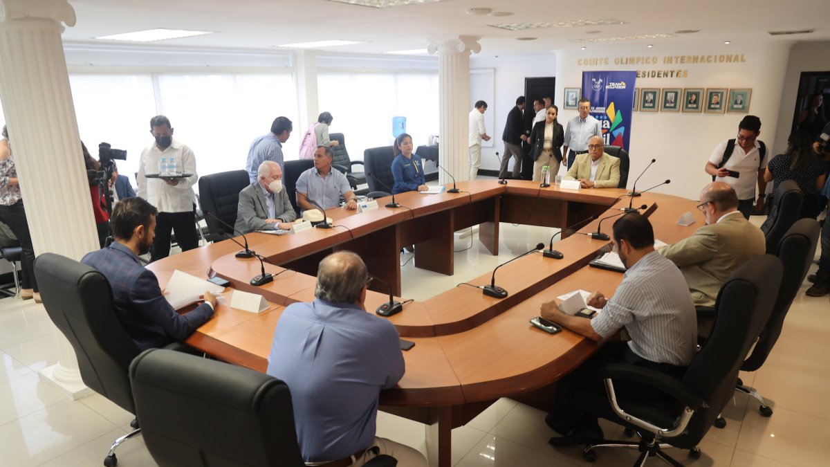 El Comité Organizador solo pudo reunirse una vez el martes 30 de mayo.