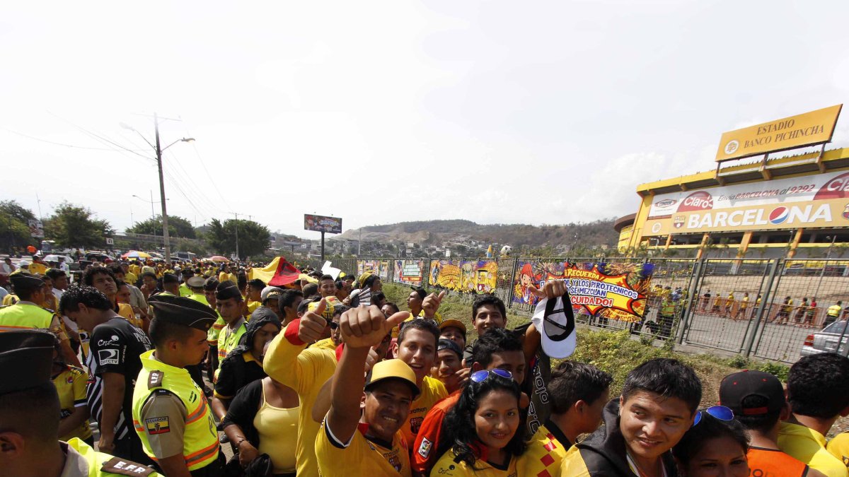 La Avenida Barcelona será vehicular y peatonal.