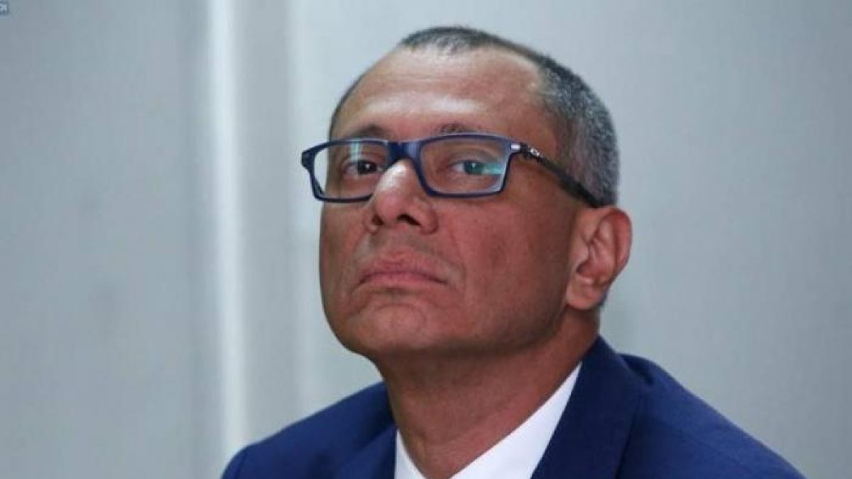 Jorge Glas bajo la lupa de la Fiscalía por peculado.
