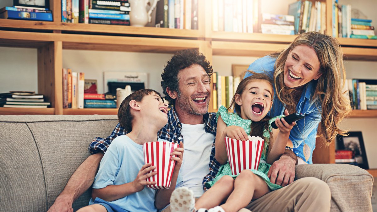 Apoyo. La posibilidad de ver las series en familia  permite supervisar lo que ven y ayudar a los hijos en ciertas inquietudes con el idioma.