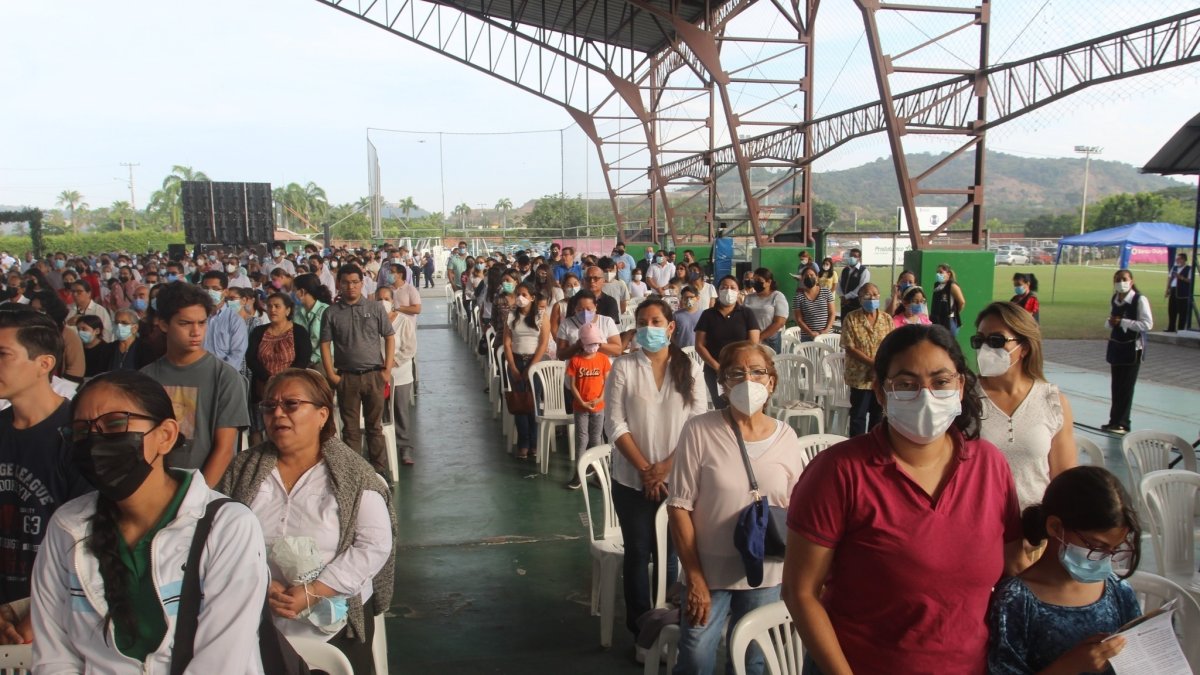 Actividad.  La  misa del año pasado en el Colegio Torremar.
