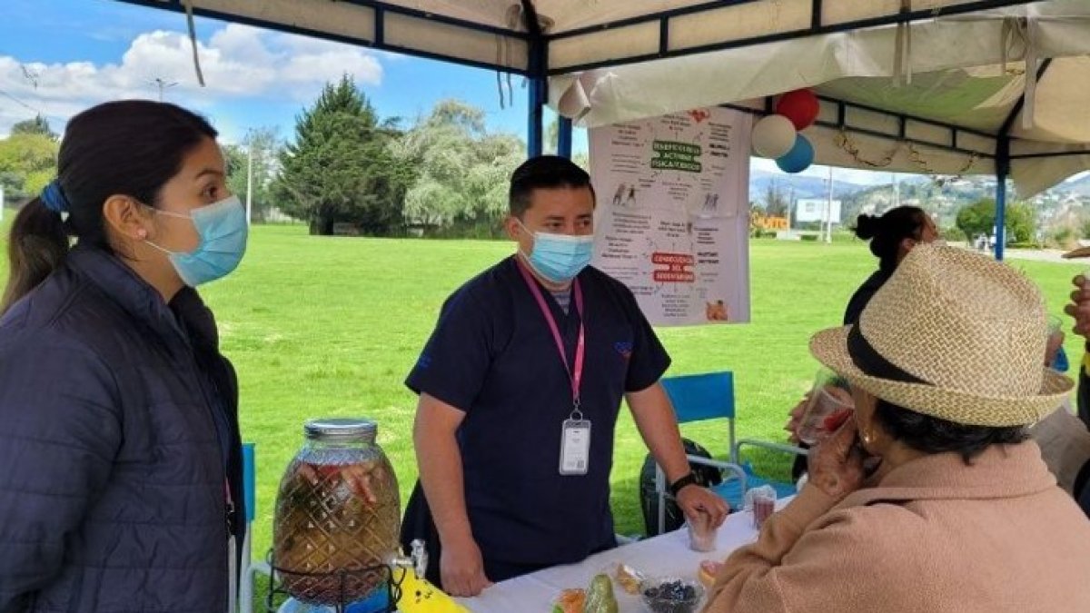 Centro. Psicólogos hablaron sobre el manejo del estrés, el alivio de la depresión, etc.