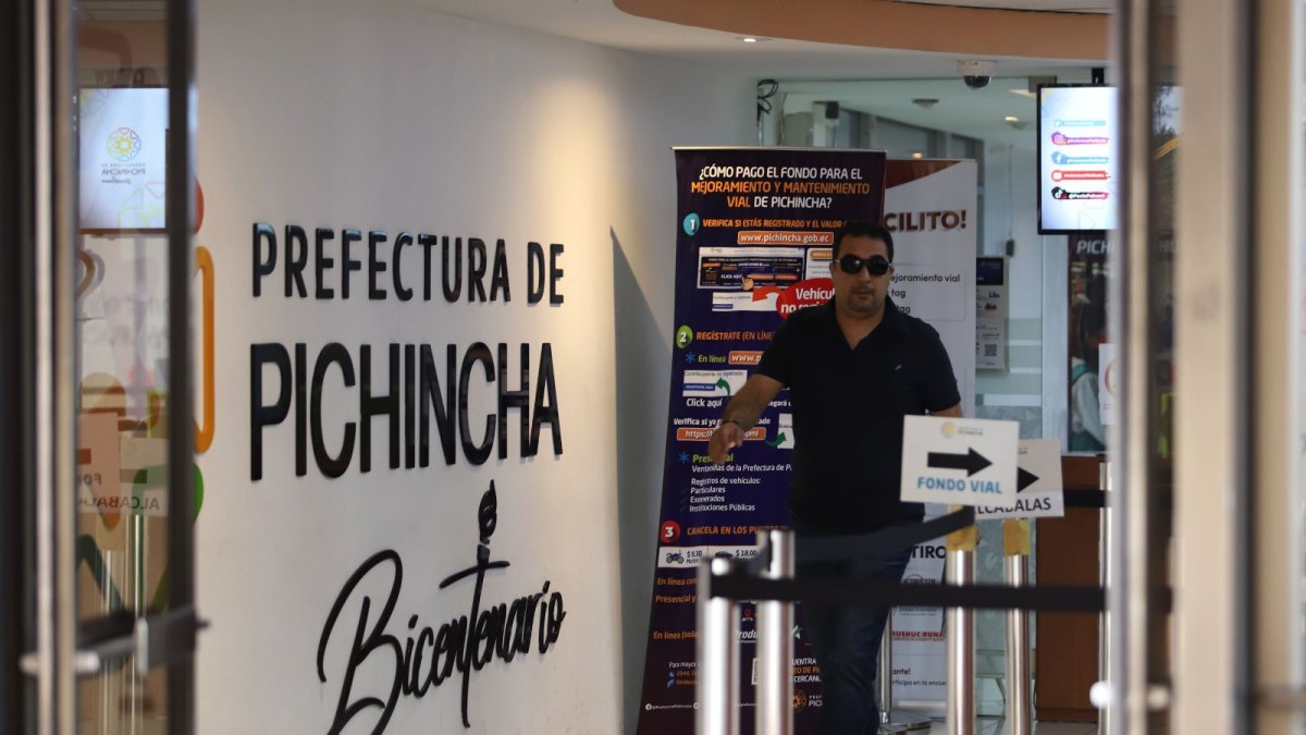 Recursos. La Contraloría señaló que la Prefectura de Pichincha no optimizó la contratación del personal y esto se debe a su falta de planificación.