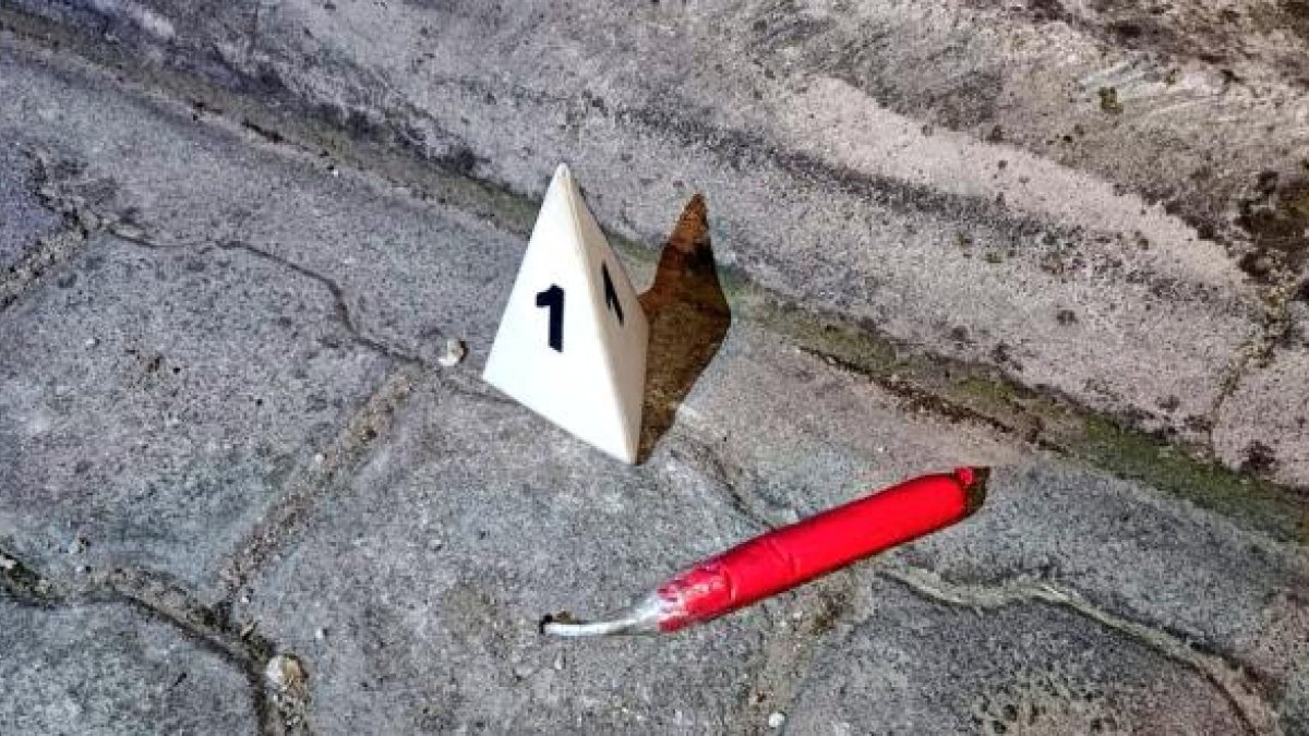 En Cochapamba hallaron un taco de dinamita que no detonó