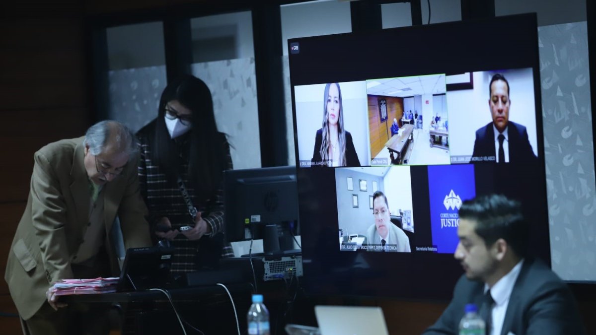 Audiencia. En el mezanine de la Corte Nacional se desarrolla la formulación de cargos para dos vocales de la Judicatura.