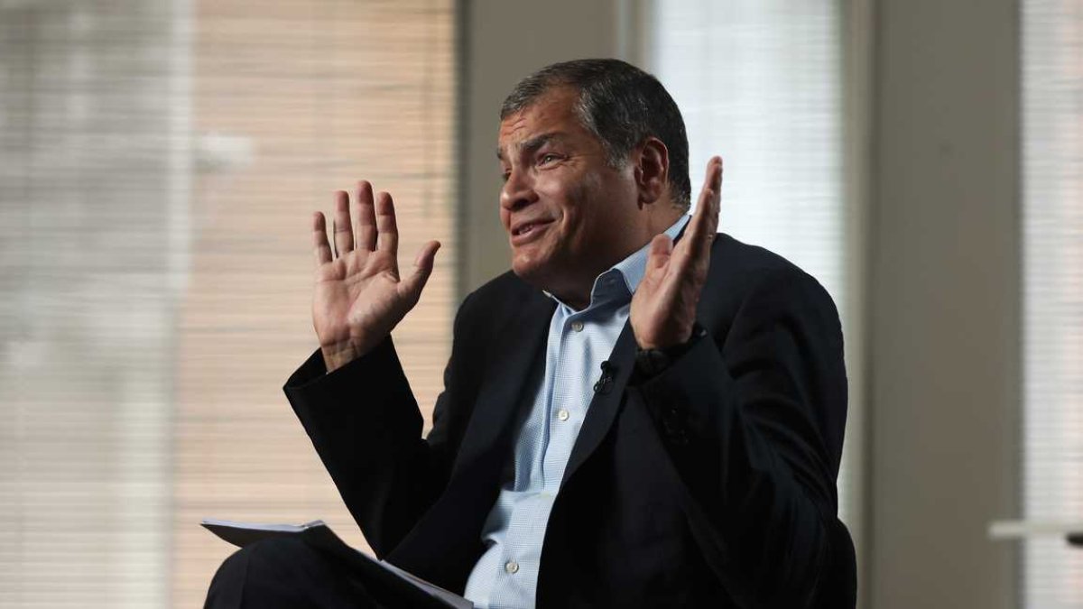 En 2020, Rafael Correa fue sentenciado a ocho años de prisión por el caso Sobornos.