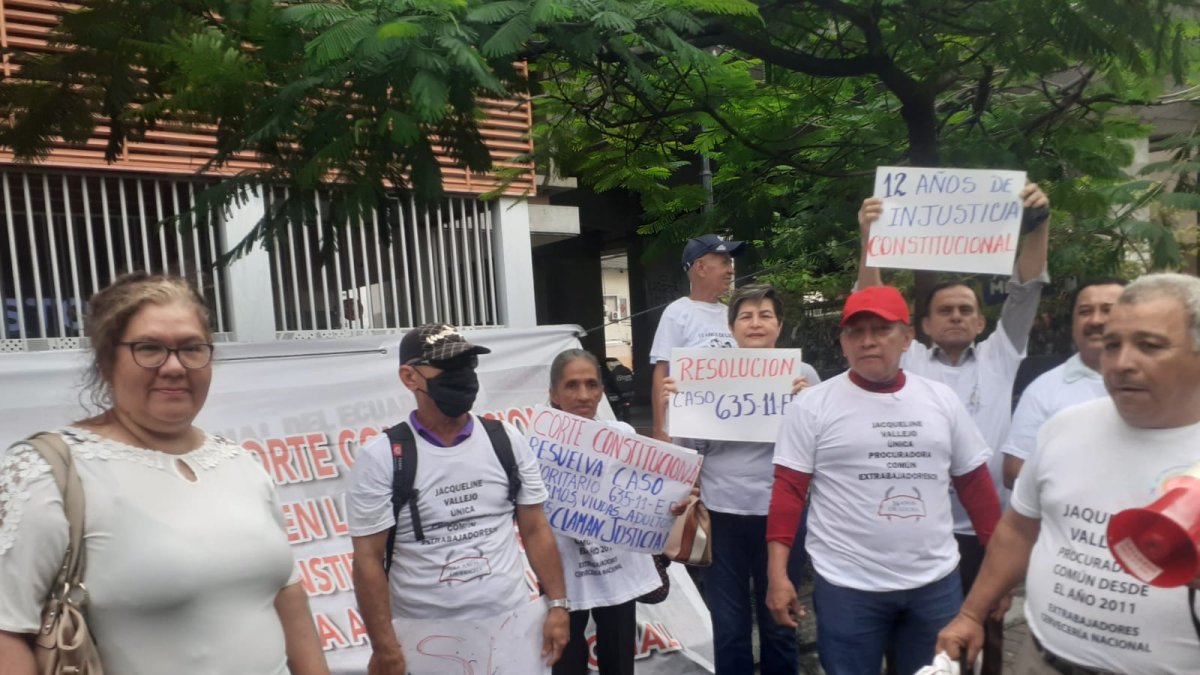 Extrabajadores de la Cervecería han protestado por años en medio de la disputa legal.