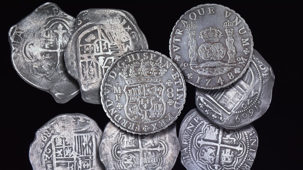 El real de a ocho perduró más tres siglos y su diseño fue adaptándose con el paso de los años.