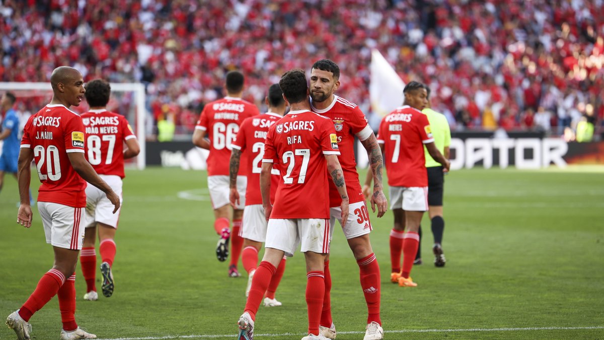 Con 35 años Nicolás Otamendi se ha convertido en un referente en el Benfica.