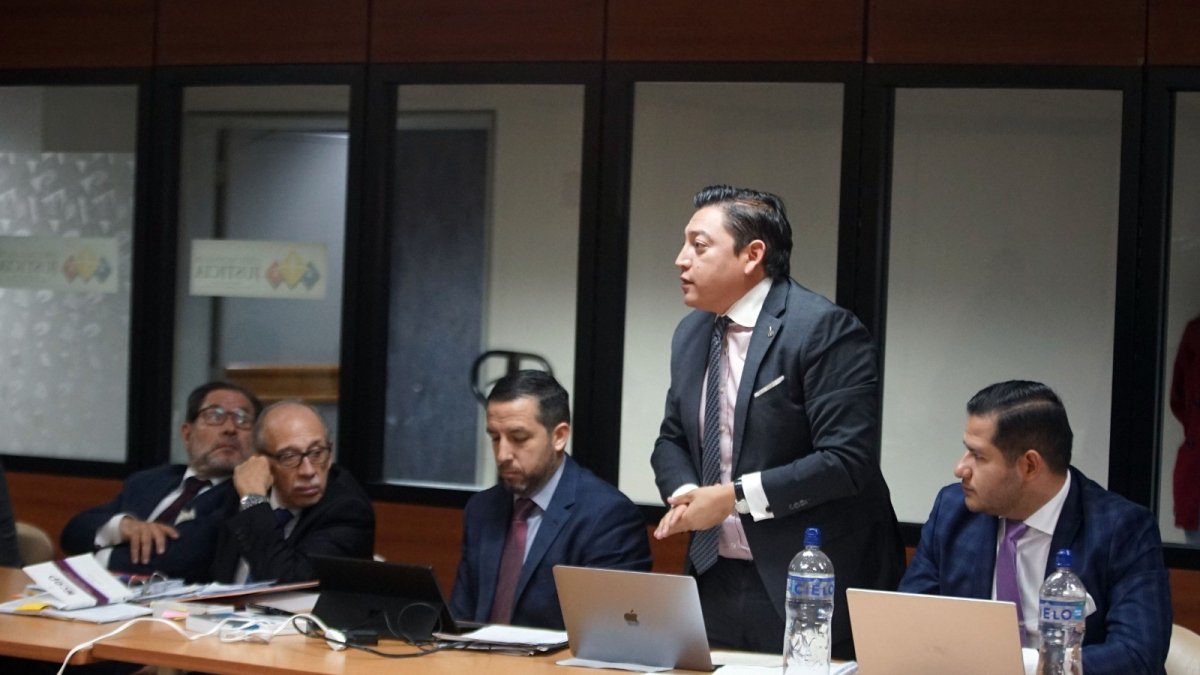 Patrocinio. David Meza es el defensor del expresidente Lenín Moreno.