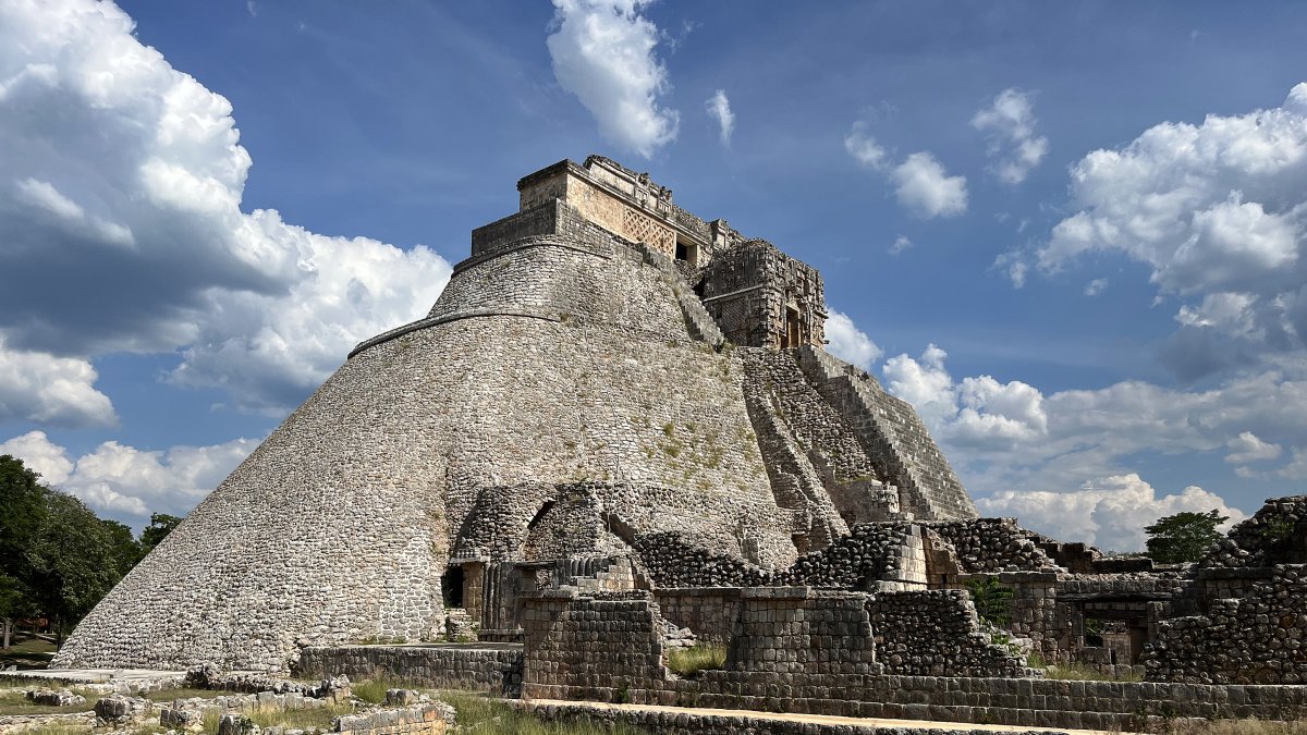 Escenario. Fotografía del Castillo del Enano, en la zona arqueológica de Uxmal, en la ciudad de Santa Elena.