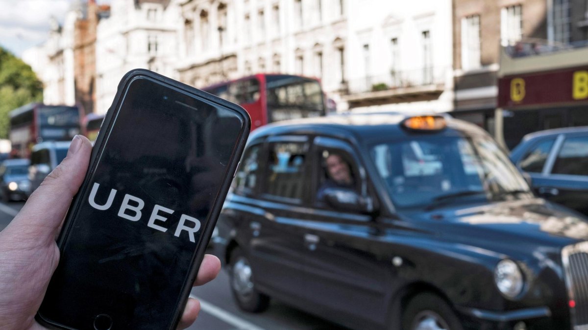 Vista de la aplicación de Uber en un teléfono móvil, en una fotografía de archivo.