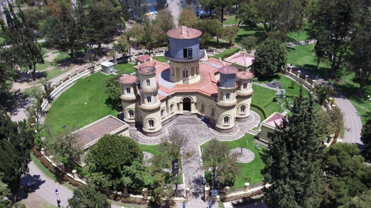 Vista general del Observatorio Astronómico de Quito.
