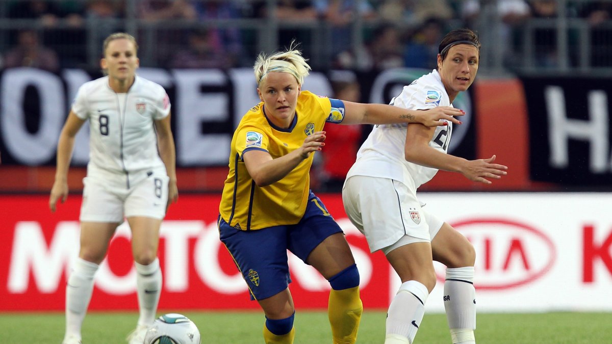 Nilla Fischer fue internacional 194 veces con la selección sueca entre 2001 y 2022 y participó en cuatro Mundiales y tres Juegos Olímpicos.