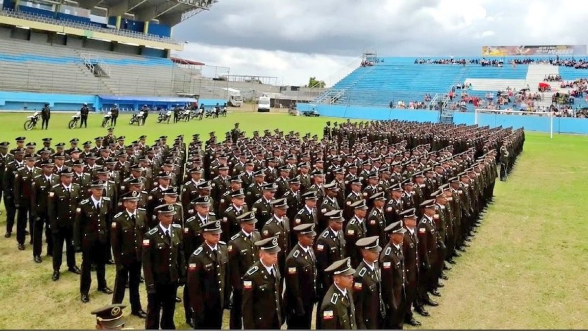 Acto. La semana pasada se graduaron 8.500 uniformados.
