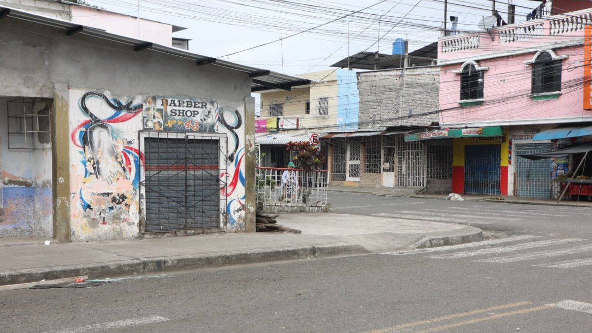 El occiso fue dado de baja en el 2014. Viajaba en un carro cuando lo mataron.