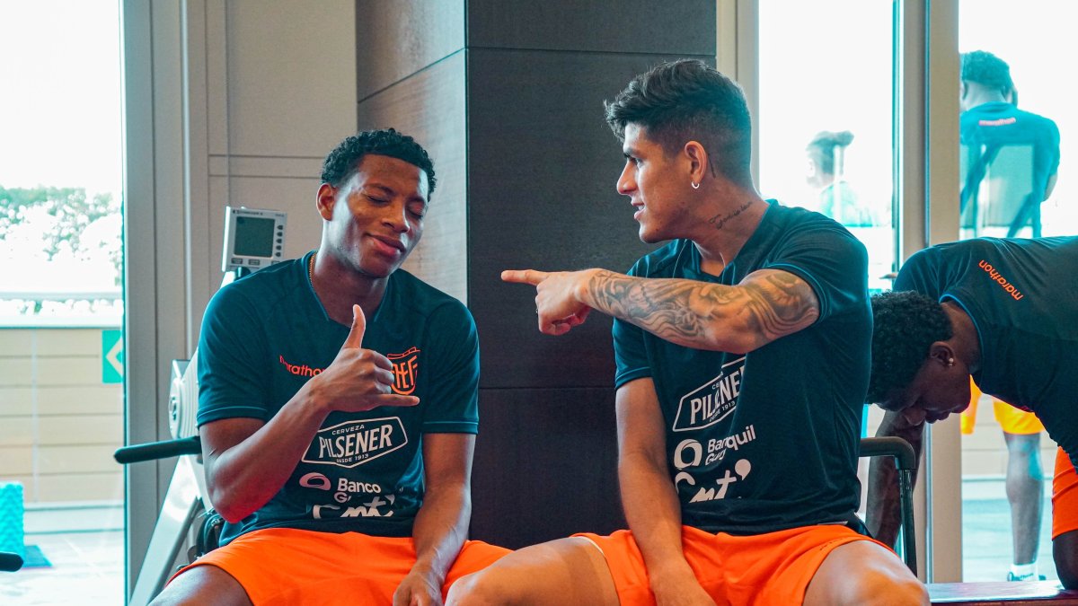 Gonzalo Plata (i) y Piero Hincapié (d) se preparan para los amistosos de la Tri