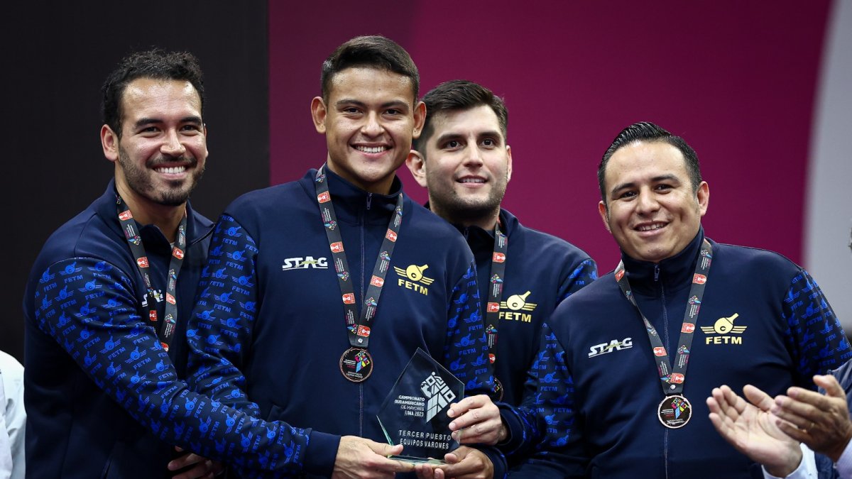 Alberto Miño (i), Emiliano Riofrío y Rodrigo Tapia fueron bronce.