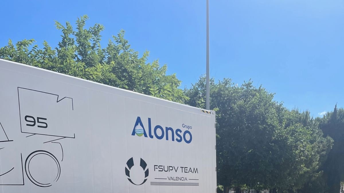 El FSUPV Team, la escudería de la Universitat Politècnica de Valencia (UPV), presentó el viernes 9 de junio su nuevo prototipo.