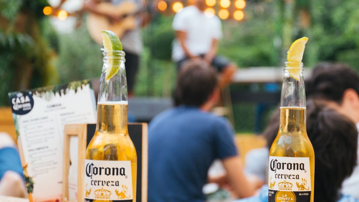 México es el primer exportador y el cuarto productor mundial de cerveza al aportar 6,5 % del volumen mundial.