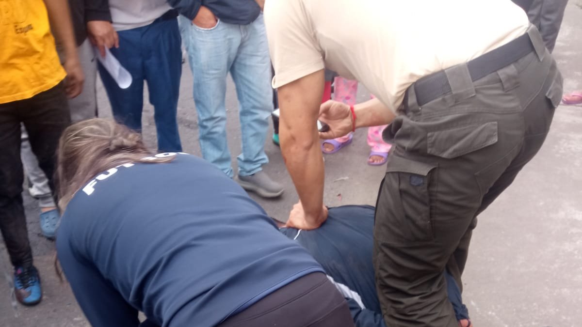 La ciudadanía los agarró el miérocles 14 de junio y les dio una golpiza a dos presuntos ladrones.