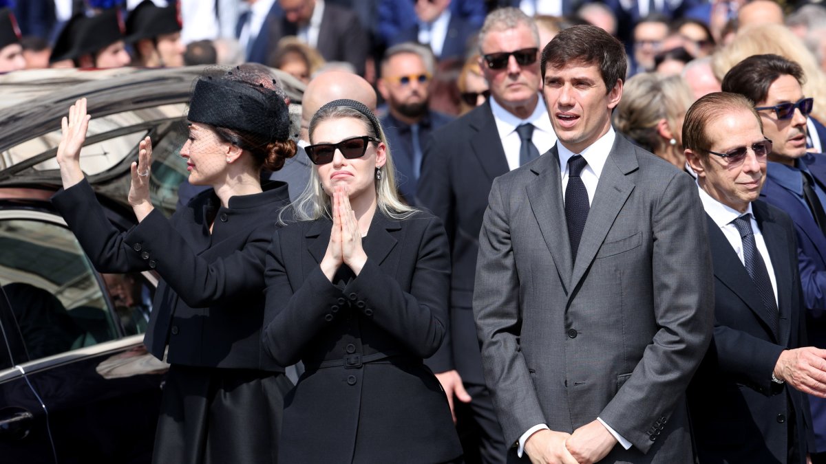 Eleonora, Bárbara, Luigi, Paolo y Pier Silvio Berlusconi.