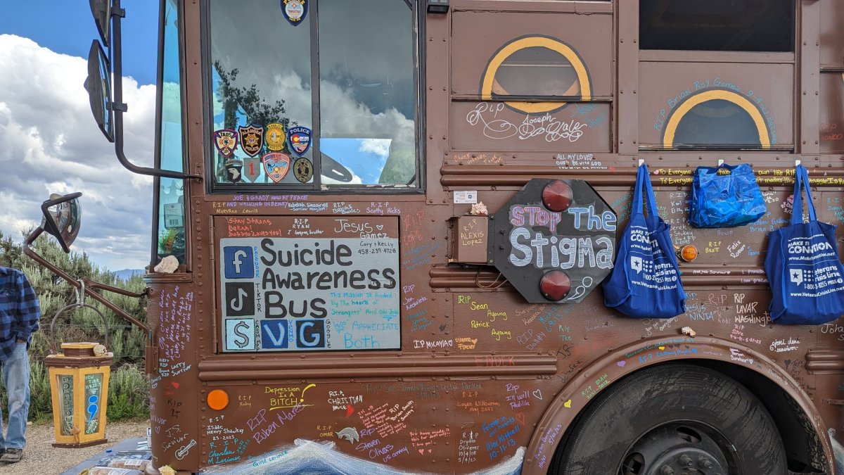 El Bus de prevención de suicidio que viaja por varios Estados de los Estados Unidos.