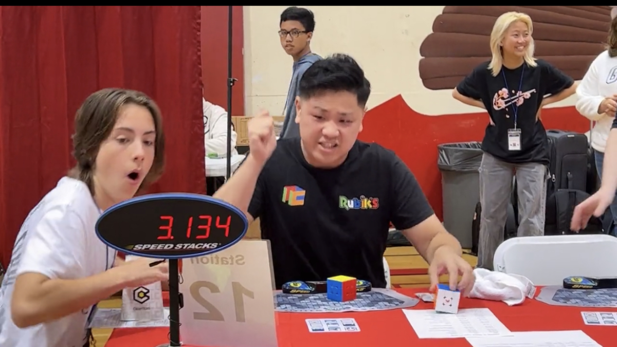 El momento en el que Max Park bate el récord de cubo de Rubik
