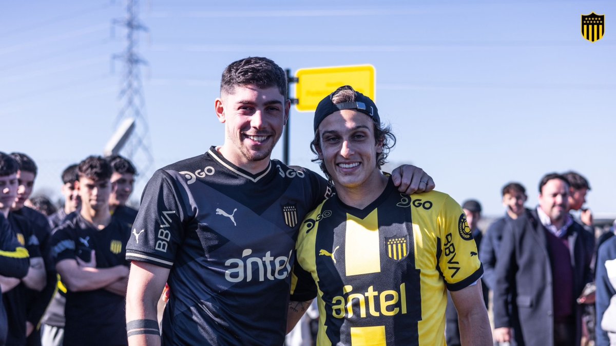 Federico Valverde compartió con jugadores de las divisiones formativas de Peñarol.