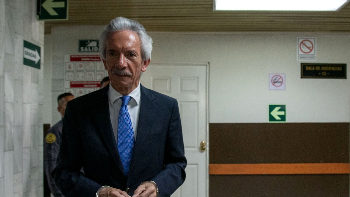 José Rubén Zamora, periodista de  Guatemala, sentenciado a seis años de cárcel.