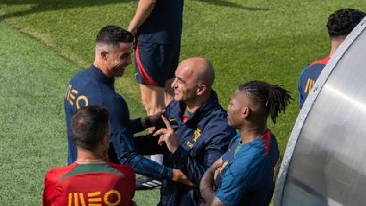 Martínez y Ronaldo en una práctica con la selección portuguesa.