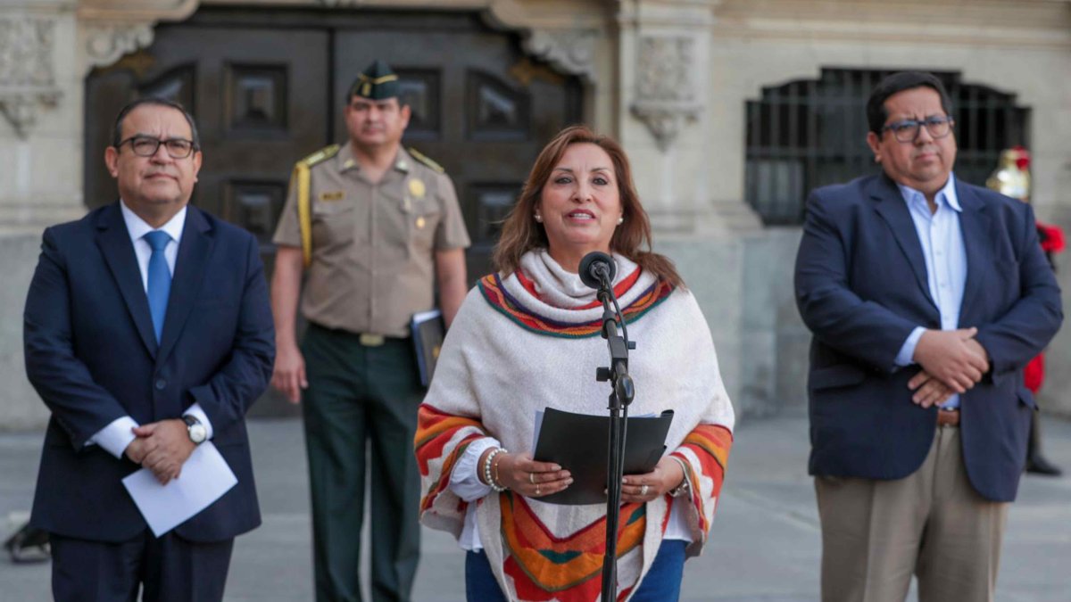 La presidenta de Perú Dina Boluarte, dice que no llmará a elecciones anticipadas y que están 