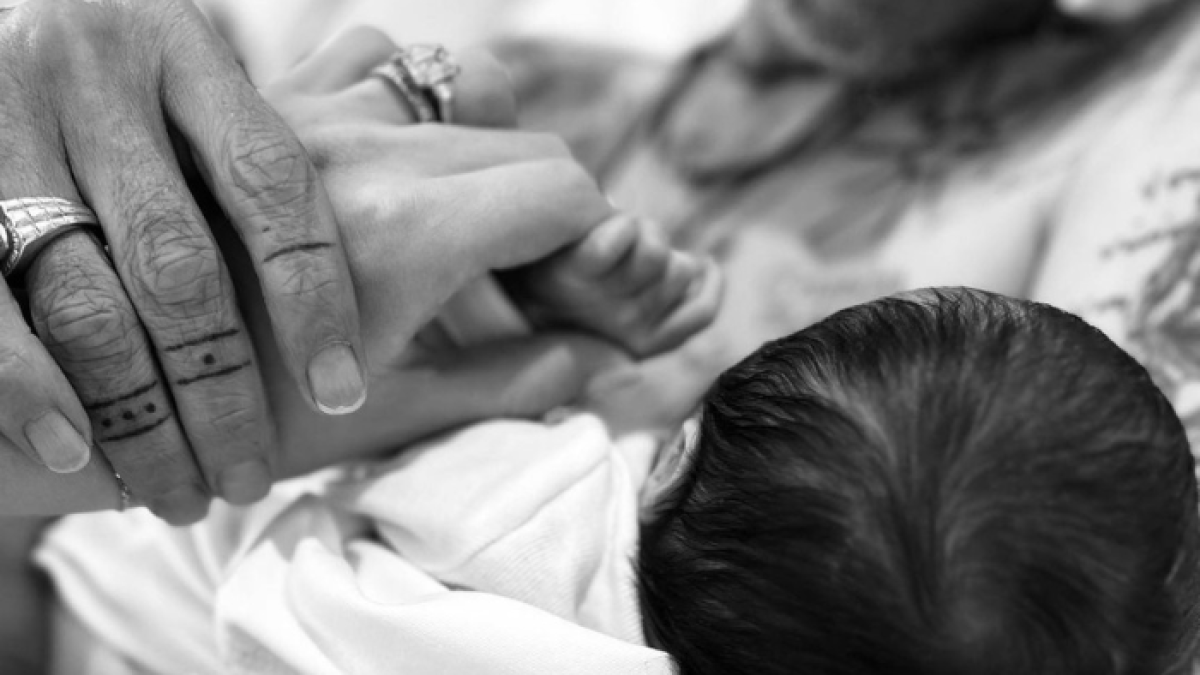 Nadia Ferreira y Marc Anthony se convirtieron en padres