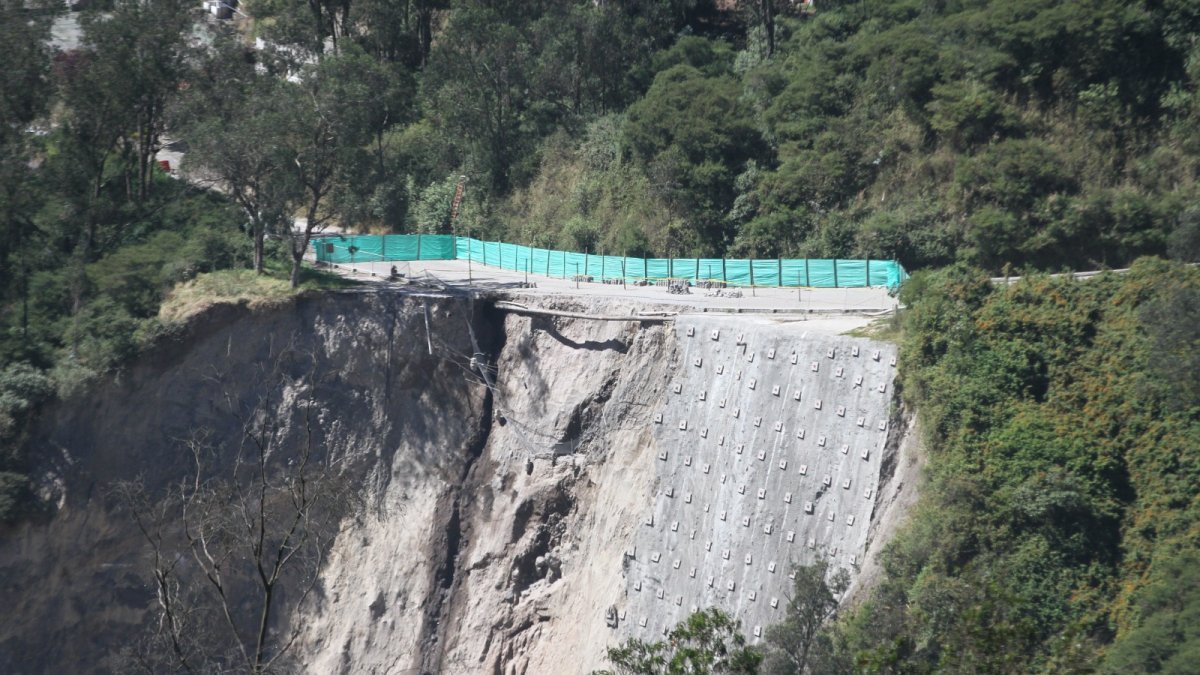 Estudios. El alcalde Muñoz plantea una intervención integral a la vía.
