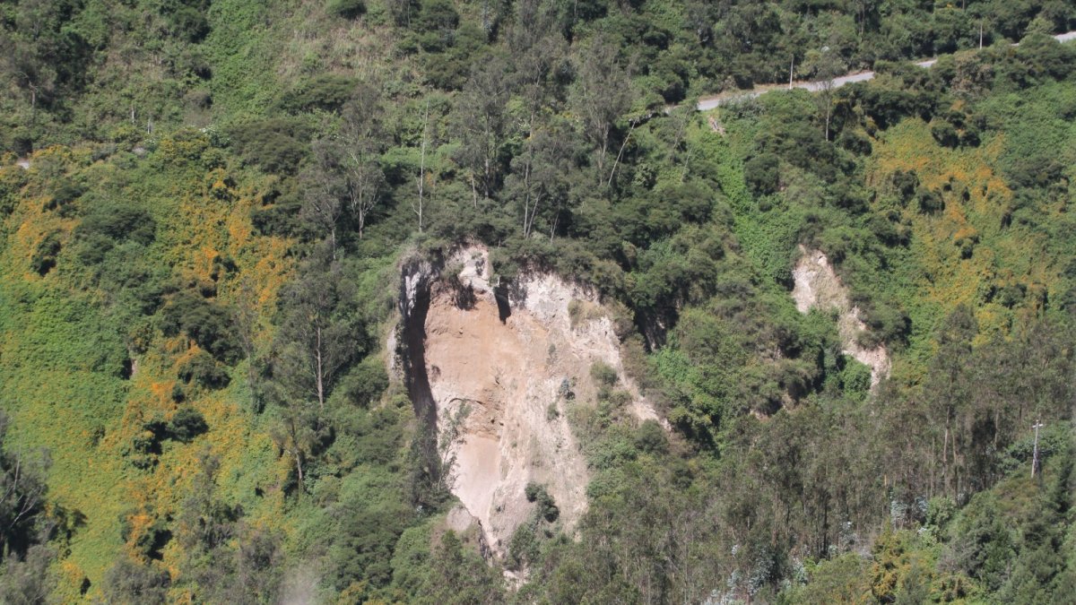 Nuevo. Como este deslizamiento ya hay otra formación similar de la que todavía se desconocen las causas.
