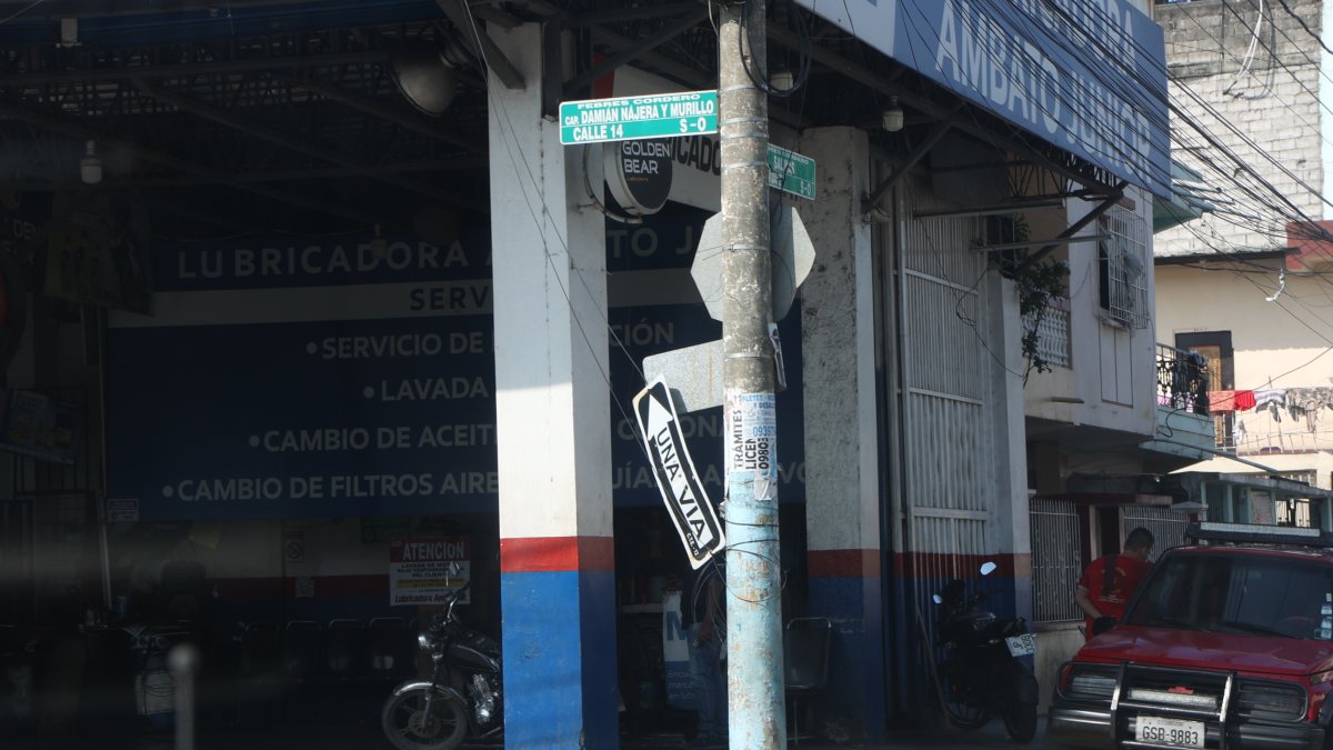 La señalética está a punto de caerse