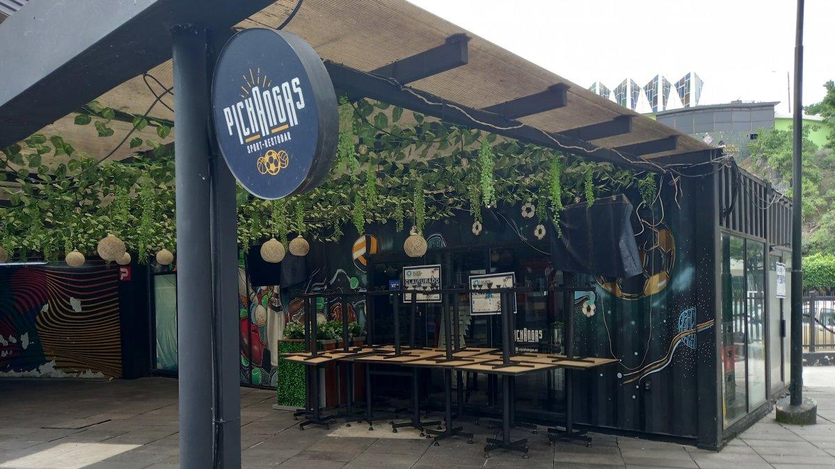 Escenario. Algunos locales de Guayarte están cerrados. 