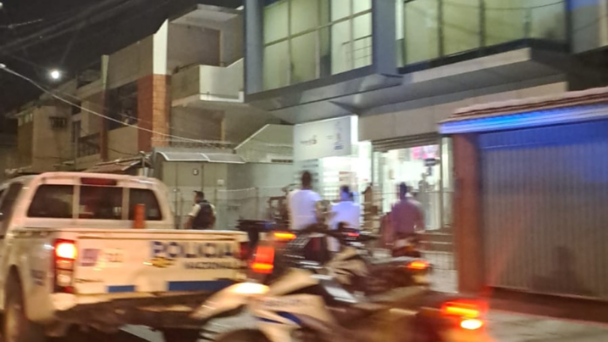 Al sitio llegaron policías para investigar el caso, ocurrido la noche del martes 20 de junio.