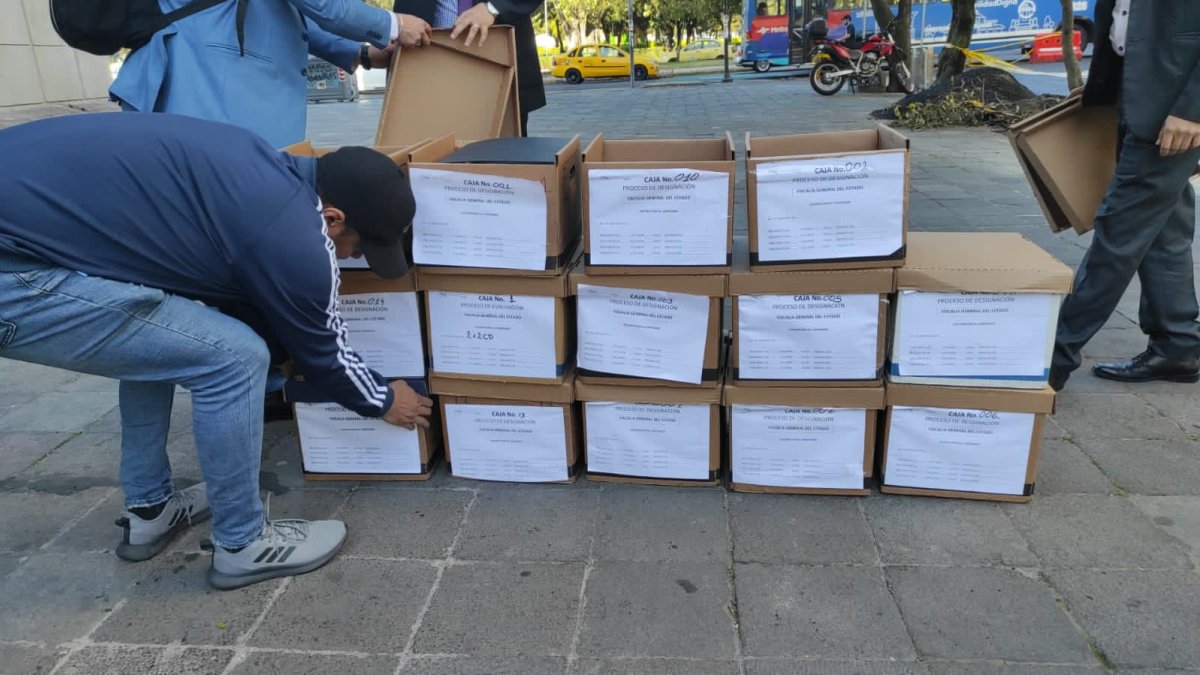 Las cajas membretadas del concurso fueron trasladadas a la Fiscalía.